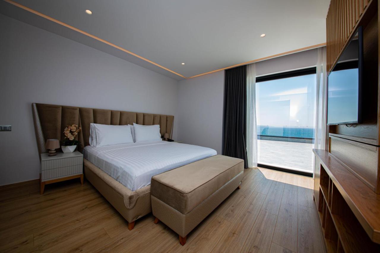 El Primero Hotel Саранде Екстериор снимка